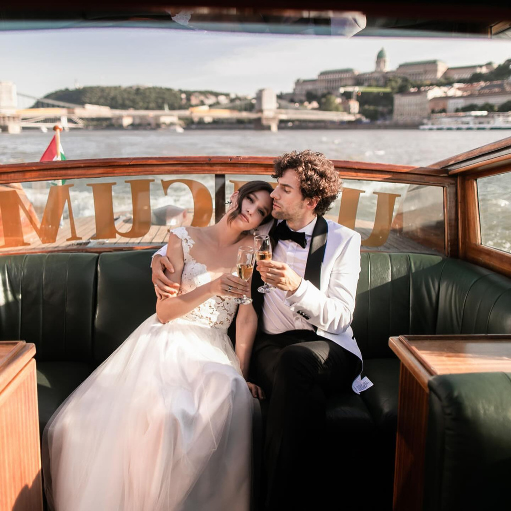 1_ana.szabo.budapestphotographer_1701848055_3251659623978119725_3621474769 (1).jpg
