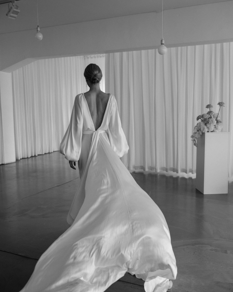 1_zoandwillowbridal_1593978254_2346782150345052418_5835804245.jpg
