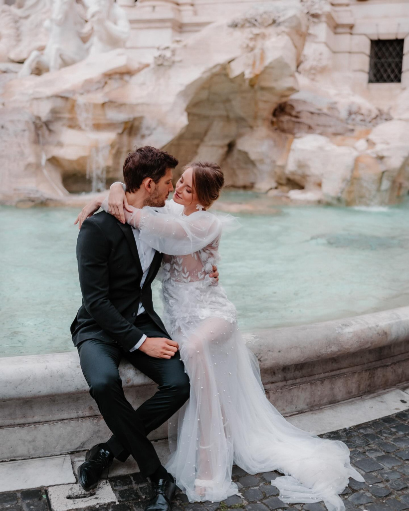 46__sophiemortphotography_1700649840_3241608265837266752_12079685782.jpg