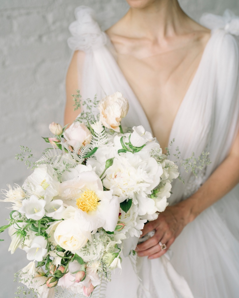 Match the flowers to your wedding style Match the flowers to your wedding style