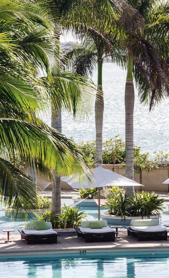 Four Seasons Hotels and Resorts Four Seasons Hotels and Resorts