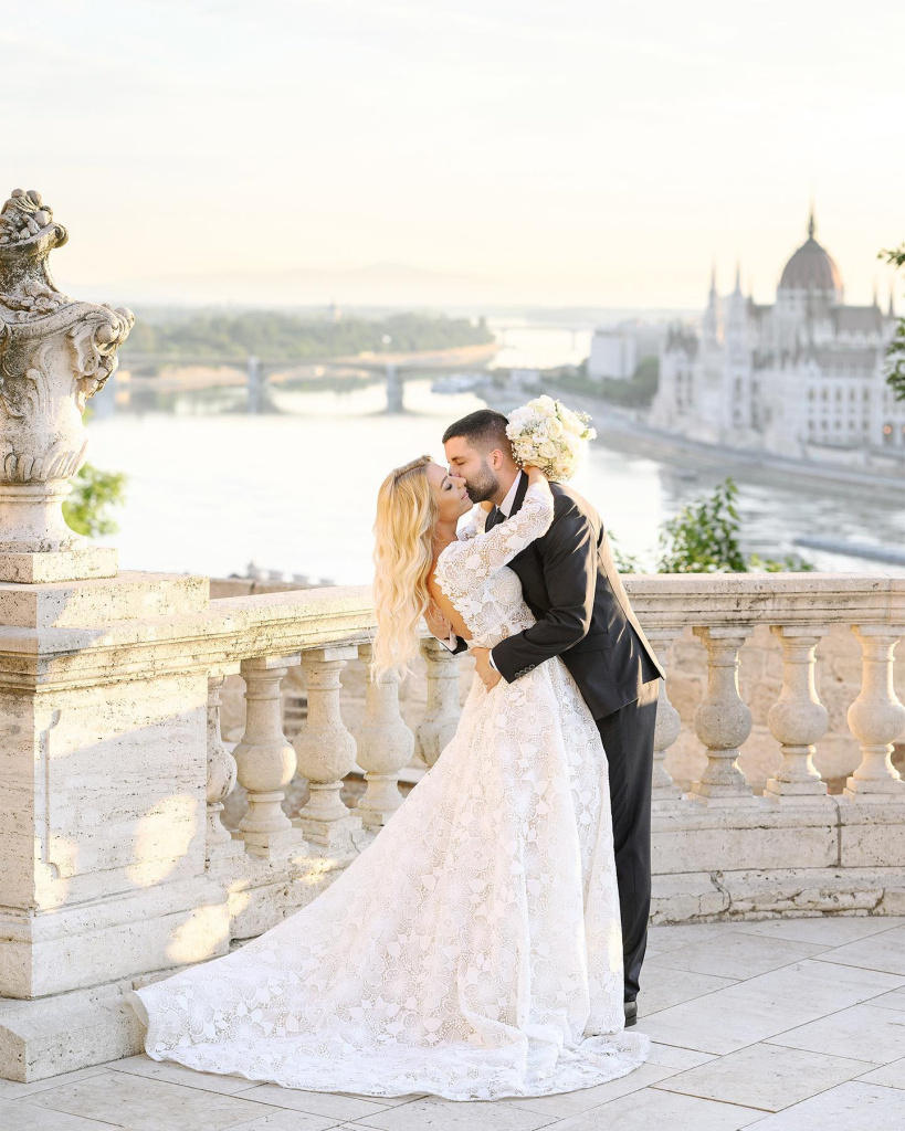 33_vamos_wedding_photography_1694974269_3193998127445251472_2761756757 (1).jpg