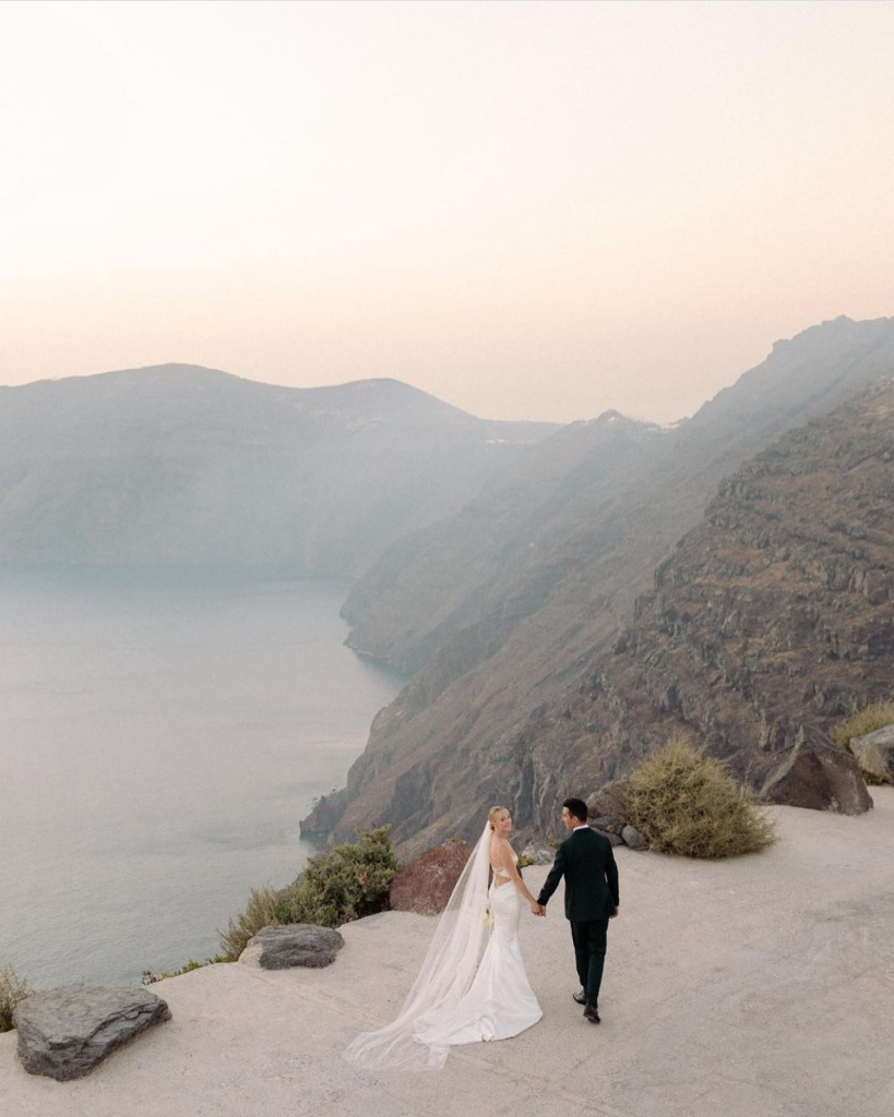 3_annabebridal_1665154249_2943849670028163470_231749275.jpg