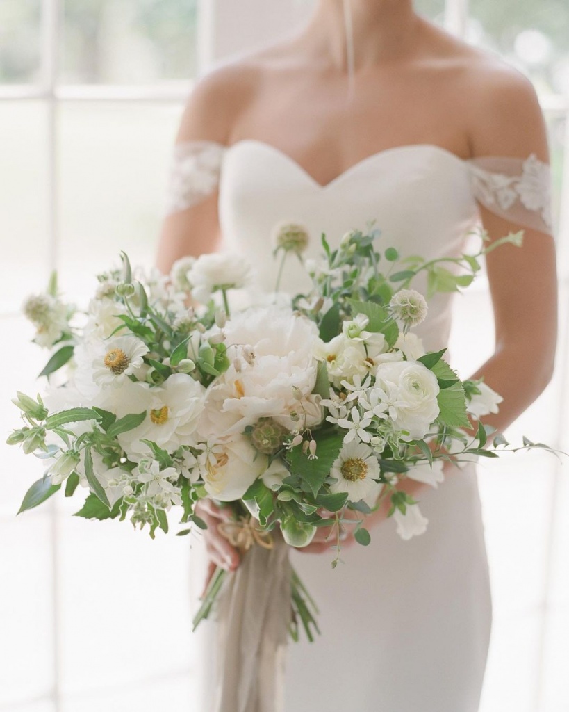 Daisies in Bridal Bouquet Daisies in Bridal Bouquet