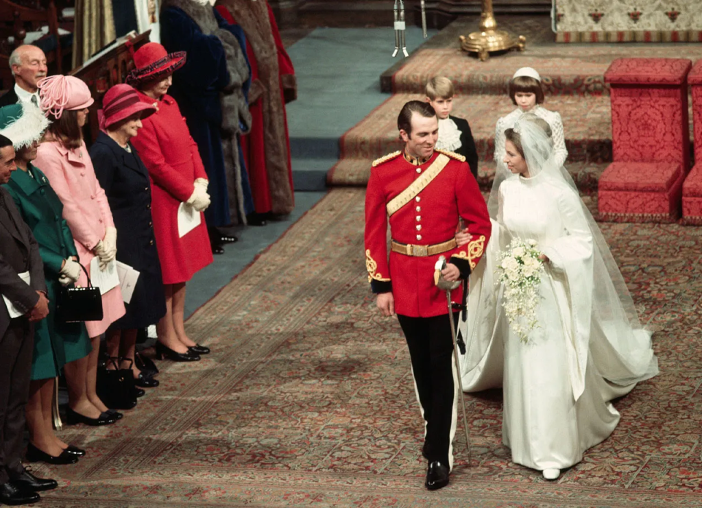 princess-anne-wedding-aisle.jpg