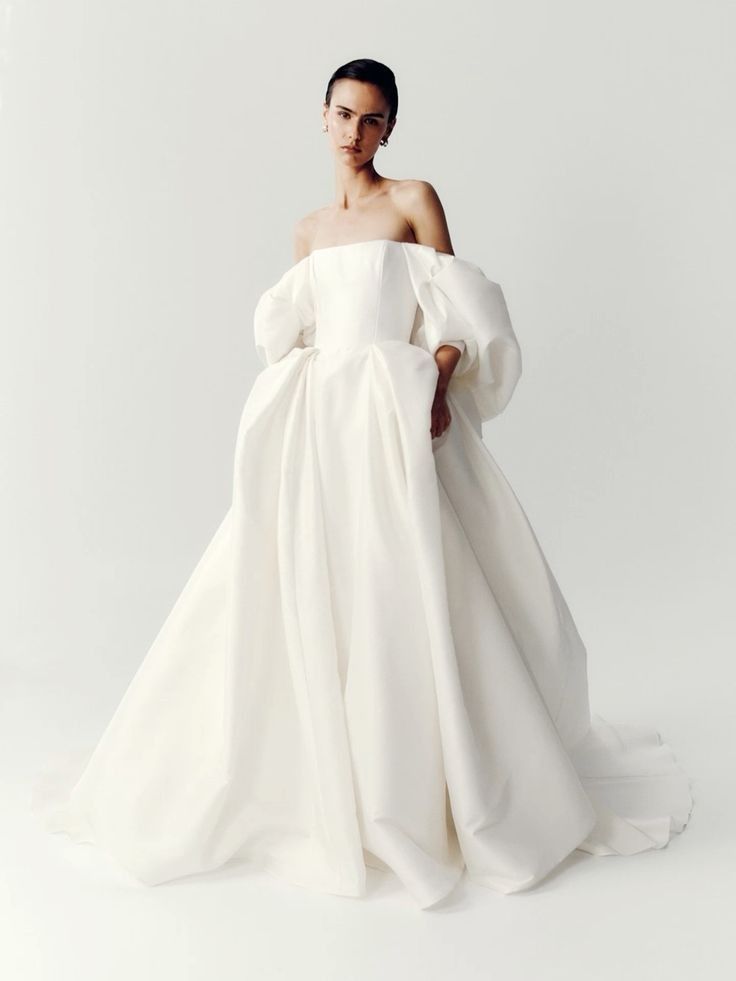 36 Best Puff Sleeve Wedding Dresses 2024-2025 36 Best Puff Sleeve Wedding Dresses 2024-2025 photo
