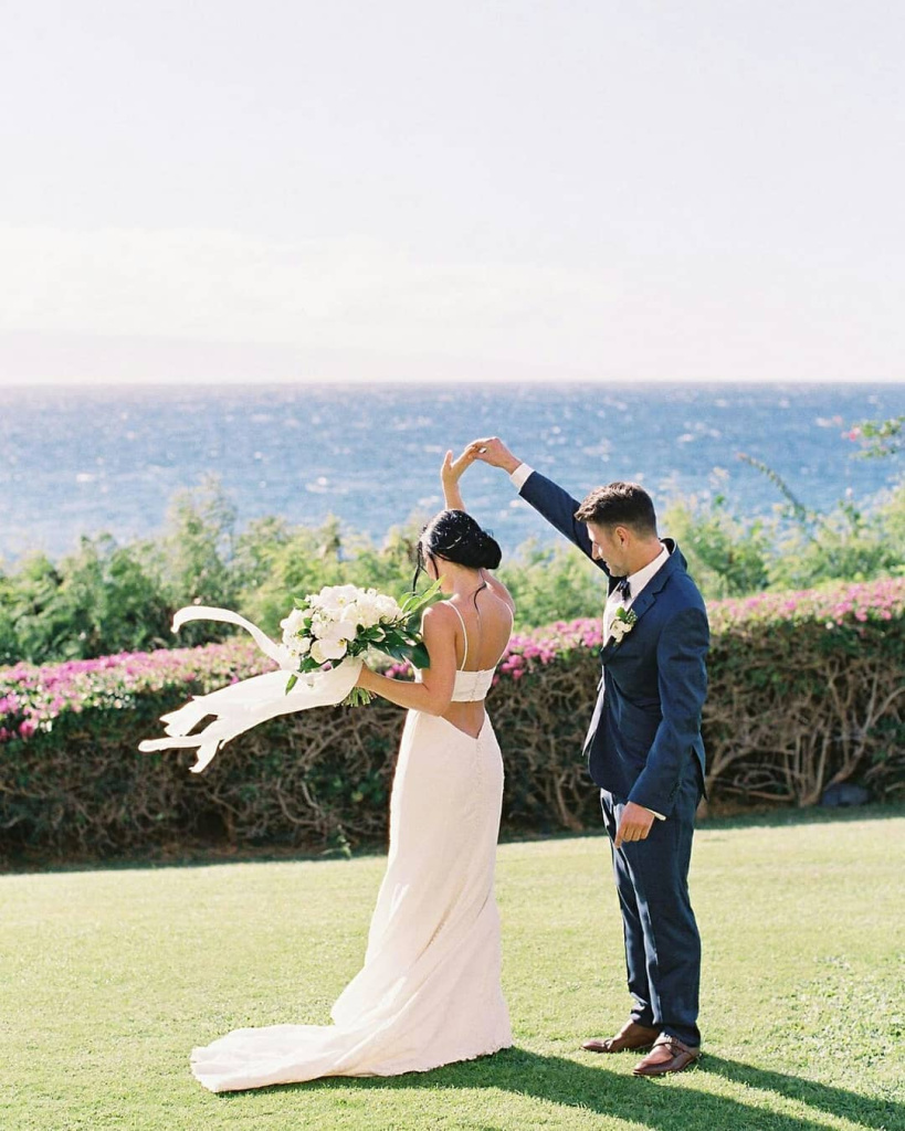 18_stylemepretty_1597857681_2379325138887165525_268991749.jpg