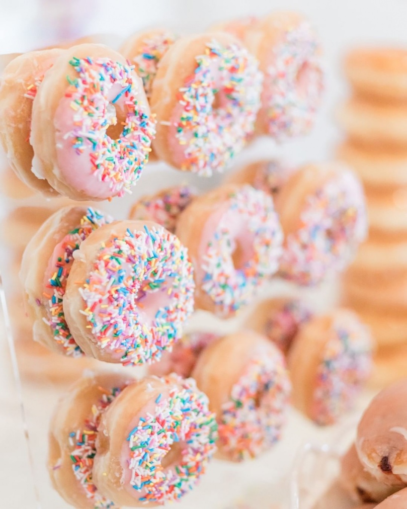 Make a Doughnut Tower  Make a Doughnut Tower