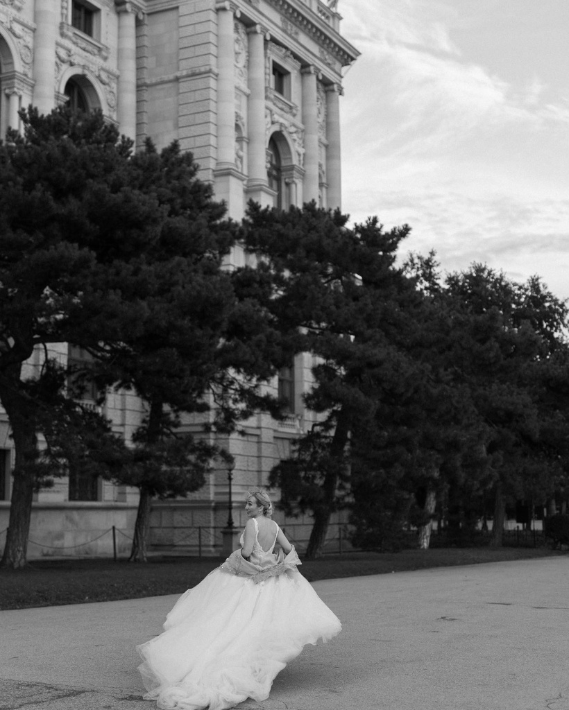 48_kenan.weddings_1696006558_3202657593791944696_1908889629.jpg