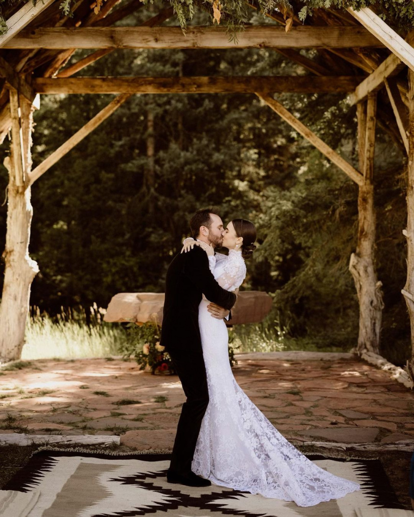 @cedarandpines 6 Dunton by @cedarandpines.jpg