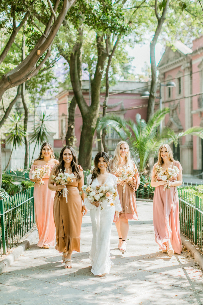EagerHeartsPhoto-SeraJarenCDMX-0318-edited-scaled.jpg