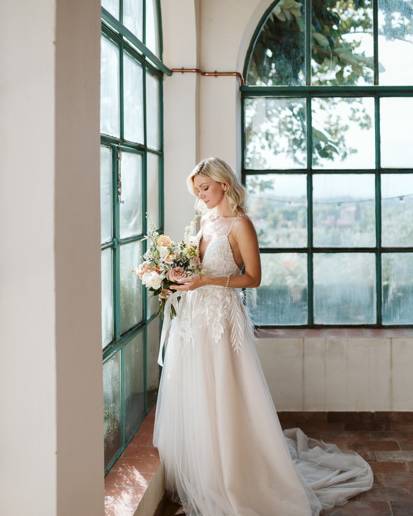 12_janehandlesweddings_1701992199_3252868790961824465_56660690395.jpg