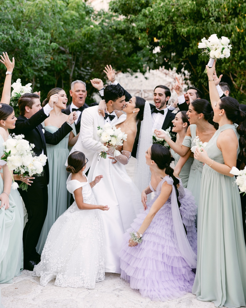 48_cocoknot_weddings_1704056478_3270185223027231173_14194324775.jpg