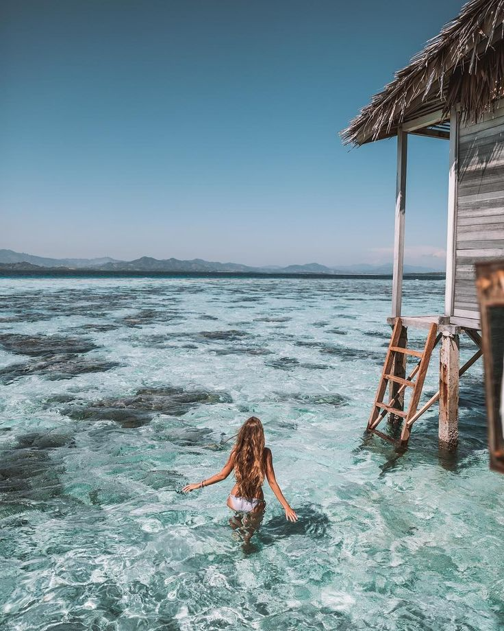 18_North Sulawesi with Natalie Gadorosi.jpg