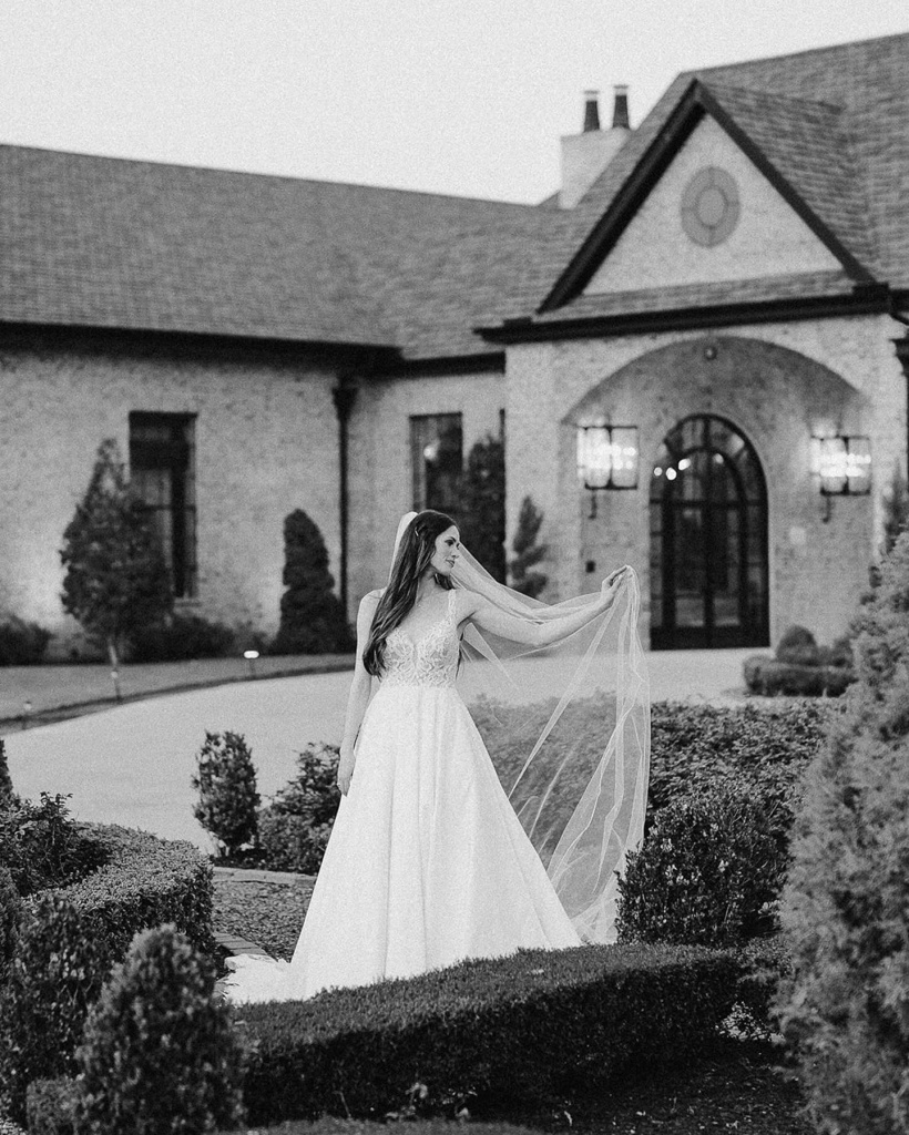 27_erikageierphotography_1711810440_3335230170595516228_2287287705.jpg