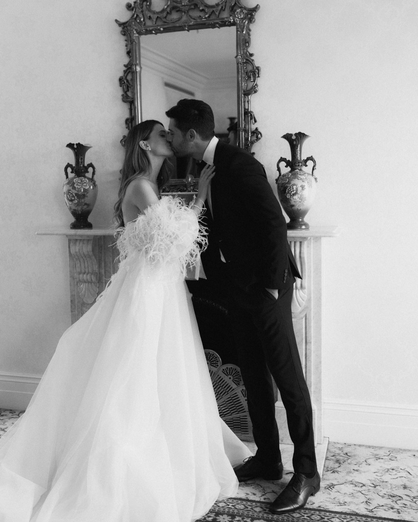 34_thenewoldweddings_1682052394_3085601583447026912_41807313727.jpg