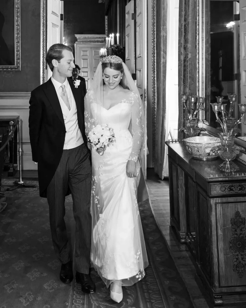 37_royalwatcherdiary_1695766326_3200642380466022240_1293638401 (1).jpg