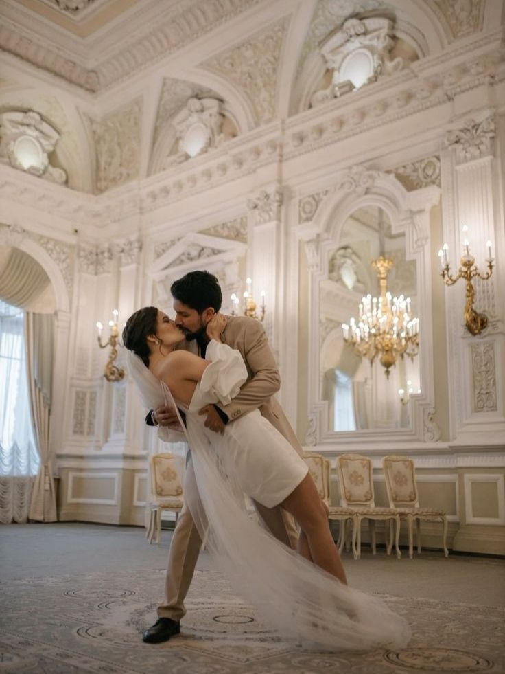 How Much Does It Cost to Get Married at a Courthouse? How Much Does It Cost to Get Married at a Courthouse? photo