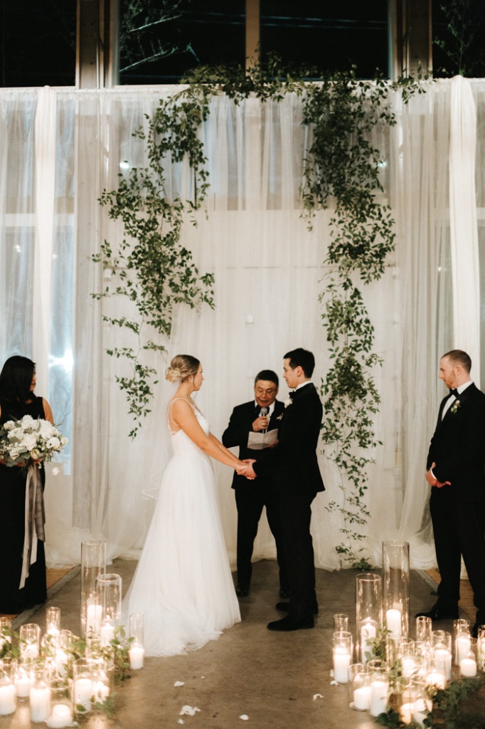 this-stylish-nye-wedding-at-the-metropolist-will-convince-you-to-ring-in-the-new-year-by-saying-i-do-gallivan-photo-30.jpg this-stylish-nye-wedding-at-the-metropolist-will-convince-you-to-ring-in-the-new-year-by-saying-i-do-gallivan-photo-30.jpg