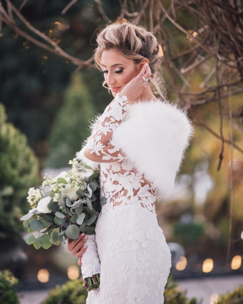 Textured Updos For Brides With Thin Hair Textured Updos For Brides With Thin Hair