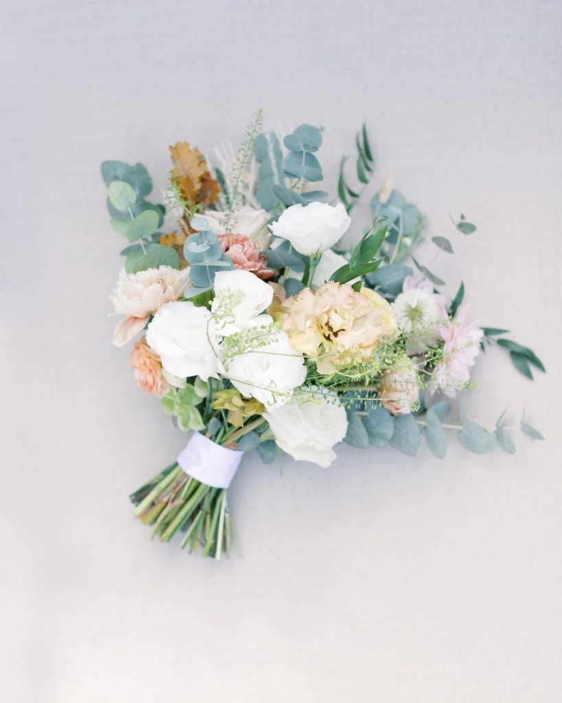 Choosing Your Wedding Flowers Choosing Your Wedding Flowers