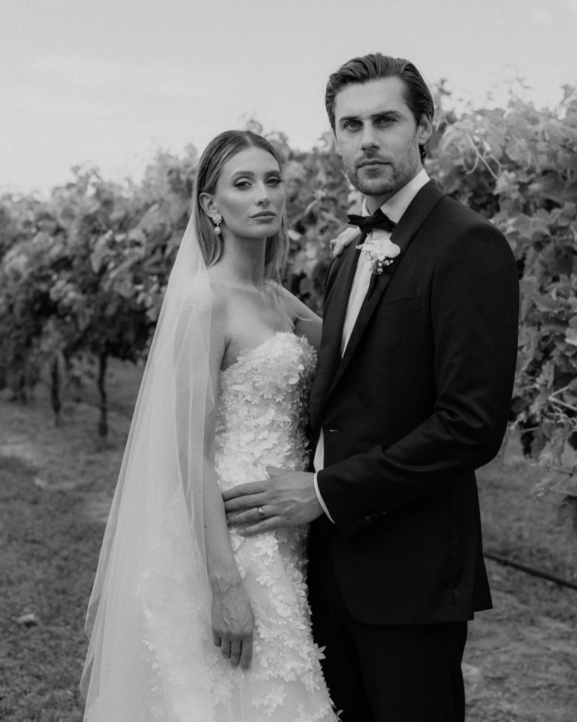 41_thenewoldweddings_1706166516_3287885501494521149_41807313727.jpg