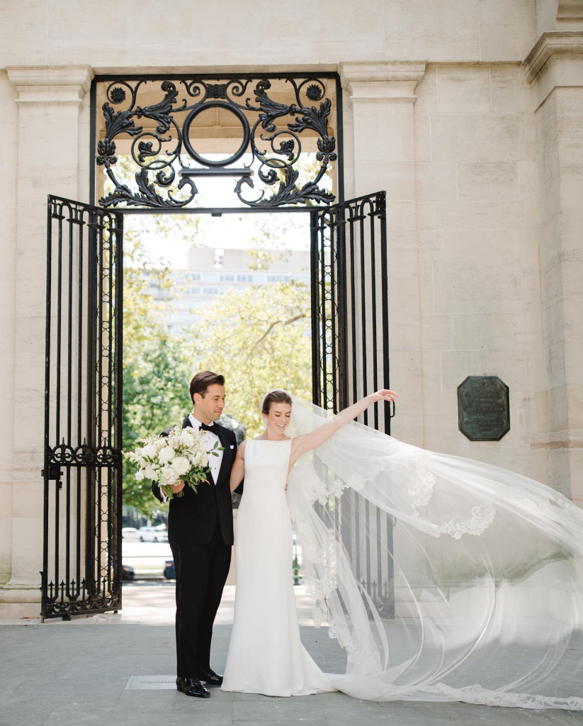 12_asya_photography_philly_1681762489_3083169682751320530_194548030.jpg
