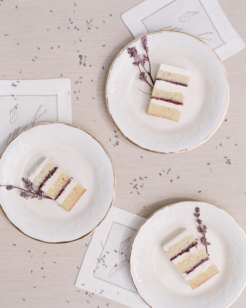 Serve Individual Cakes Serve Individual Cakes