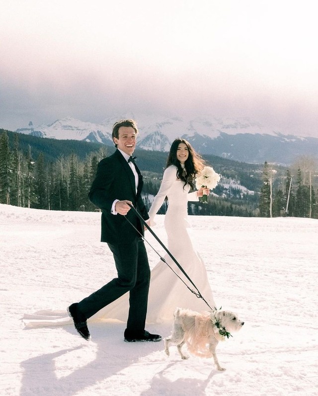 25 Best Winter Wedding Venues 25 Best Winter Wedding Venues photo