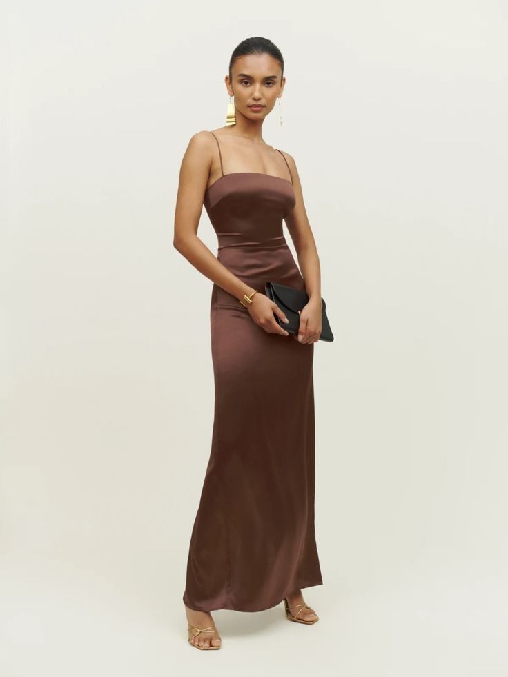28 Best Mother-of-the-Groom Dresses for Any Dress Code 2025 28 Best Mother-of-the-Groom Dresses for Any Dress Code 2025 photo