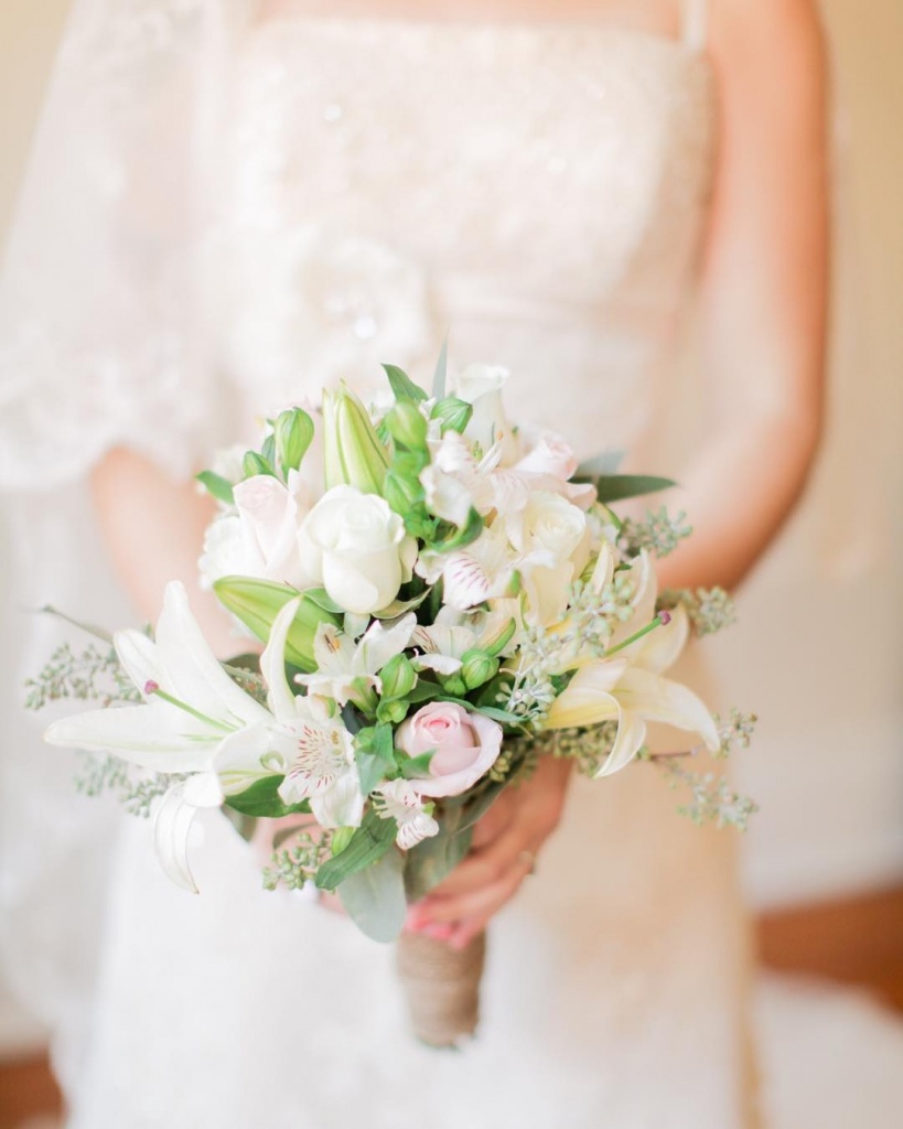 Lilies in Bridal Bouquets Lilies in Bridal Bouquets
