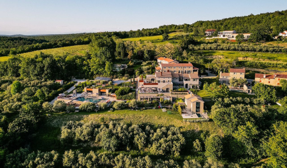 San Canzian Hotel & Residences