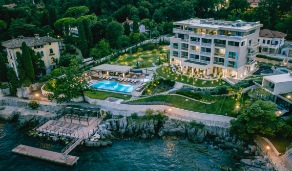 Ikador Luxury Boutique Hotel