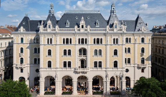W Budapest