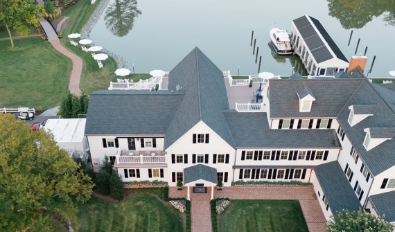 The Oaks Waterfront Hotel