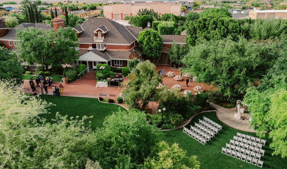 Stonebridge Manor