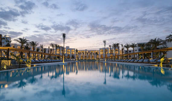 Serry Beach Resort