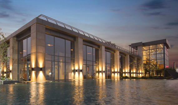 AltAir Hotel