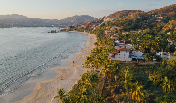Thompson Zihuatanejo