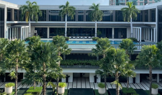 Four Seasons Hotel Bangkok