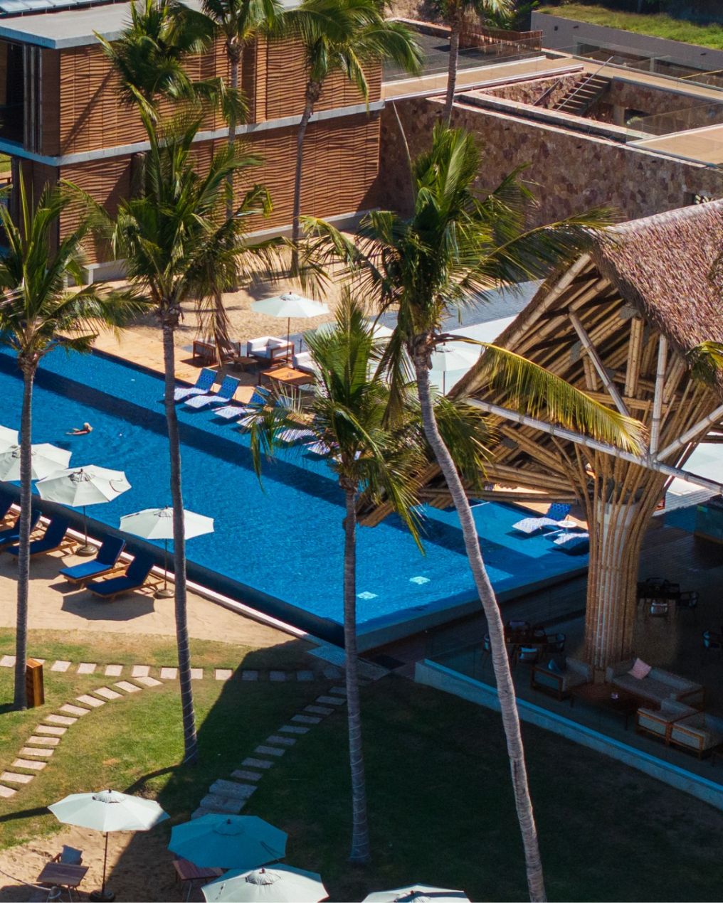 Tierra Tropical Beach Club