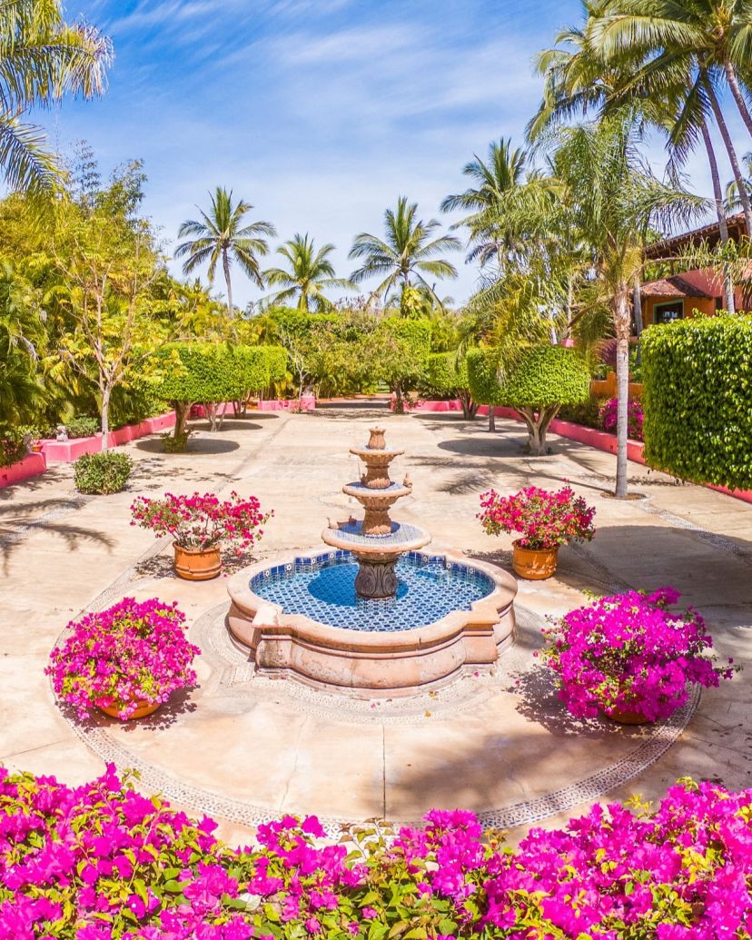 Las Alamandas México Venues