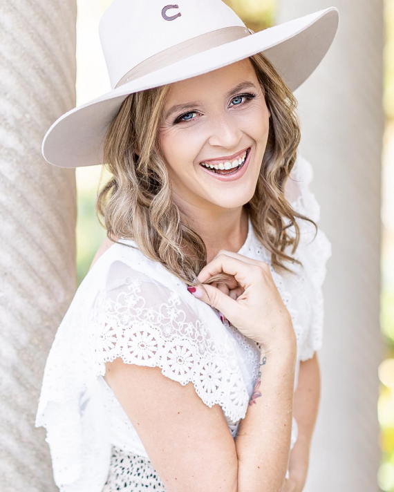 Hannah Charis