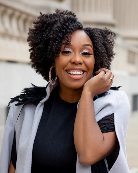 Tushona Monét