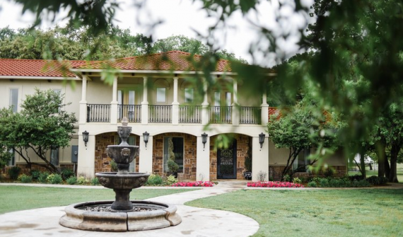 Tuscan Oaks Estate
