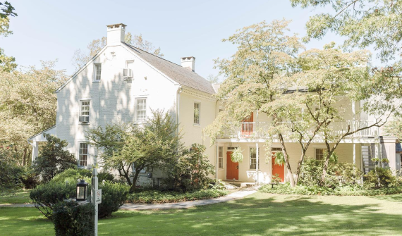 Riverdale Manor