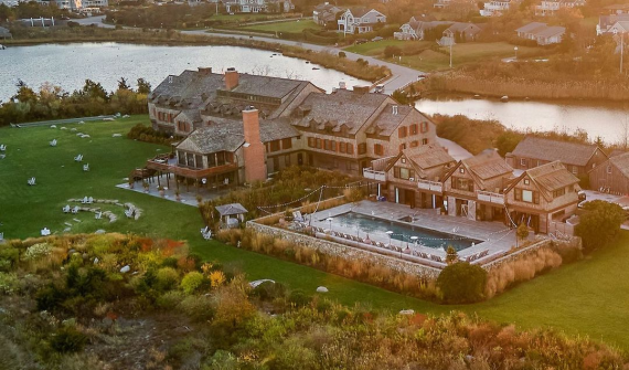 Weekapaug Inn