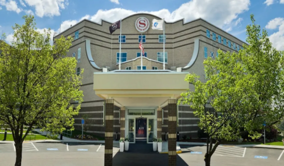 Sheraton Needham Hotel
